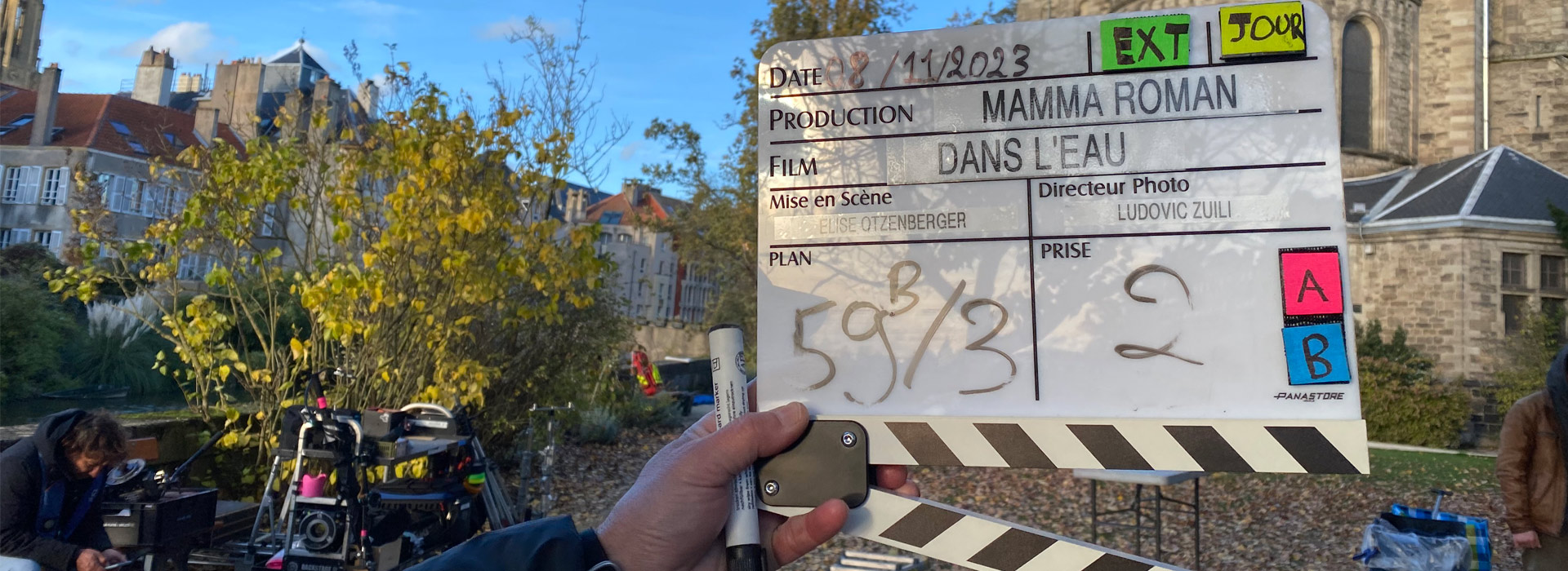 Clap du tournage du film Dans l'eau au Temple Neuf de Metz