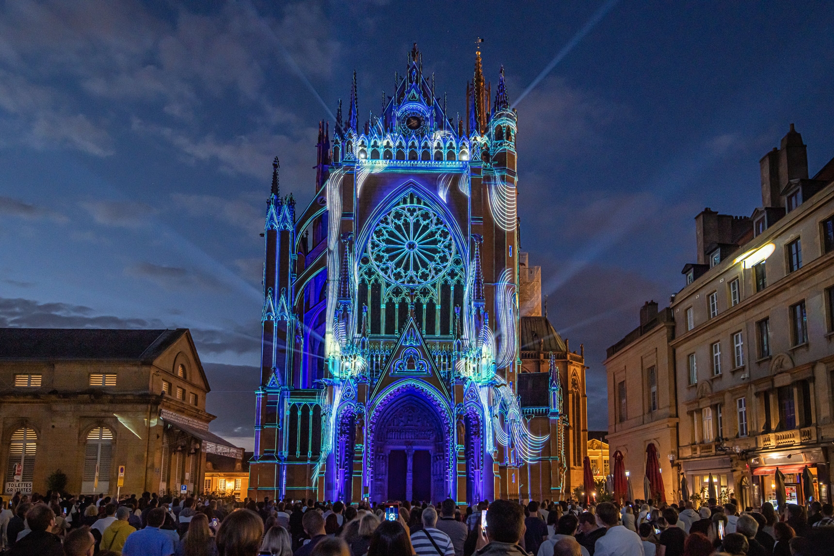 Photo de la Cathédrale de Metz pendant le festival Constellations